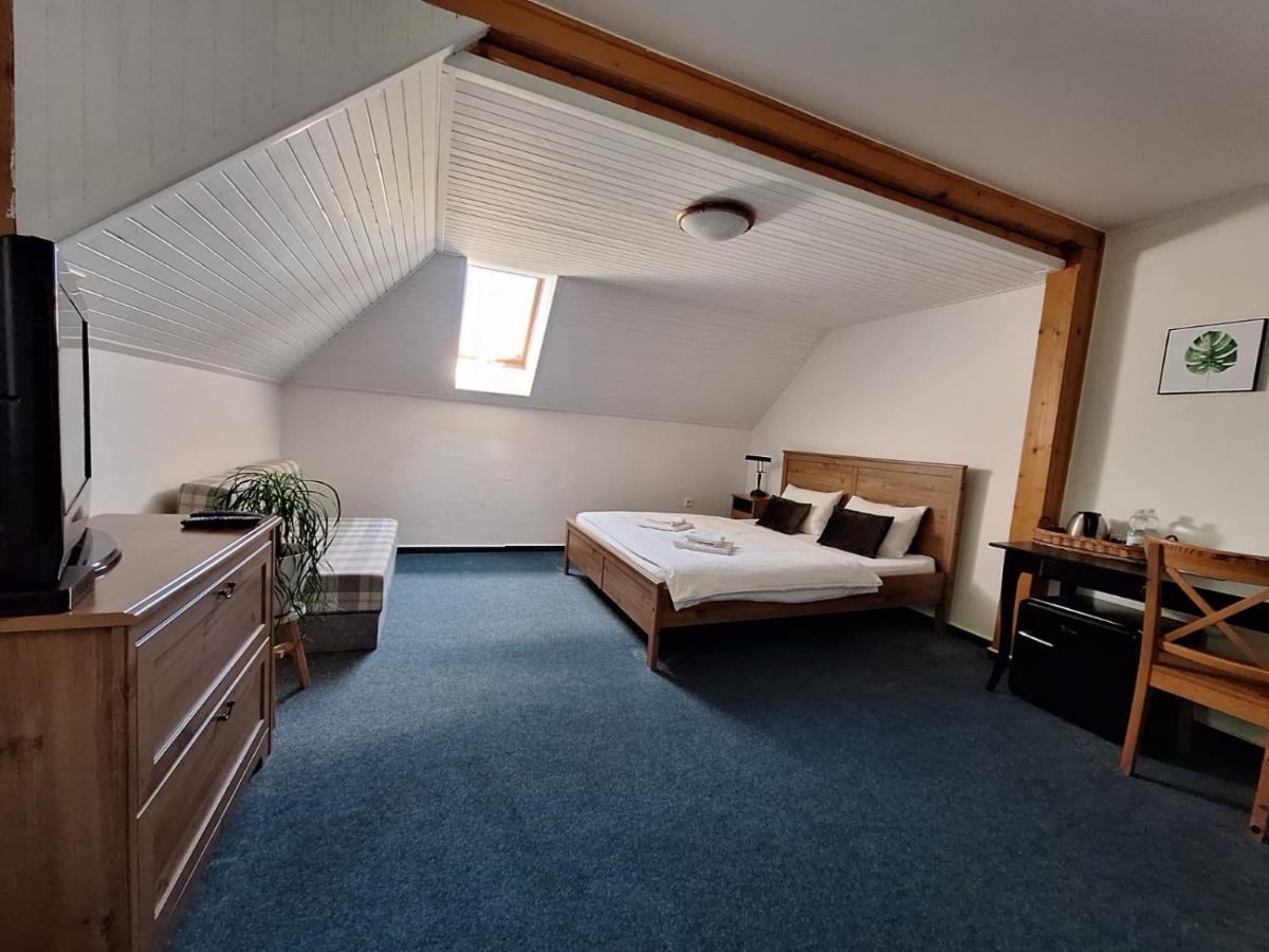 Vila Fenix B&B Ruzomberok Eksteriør billede