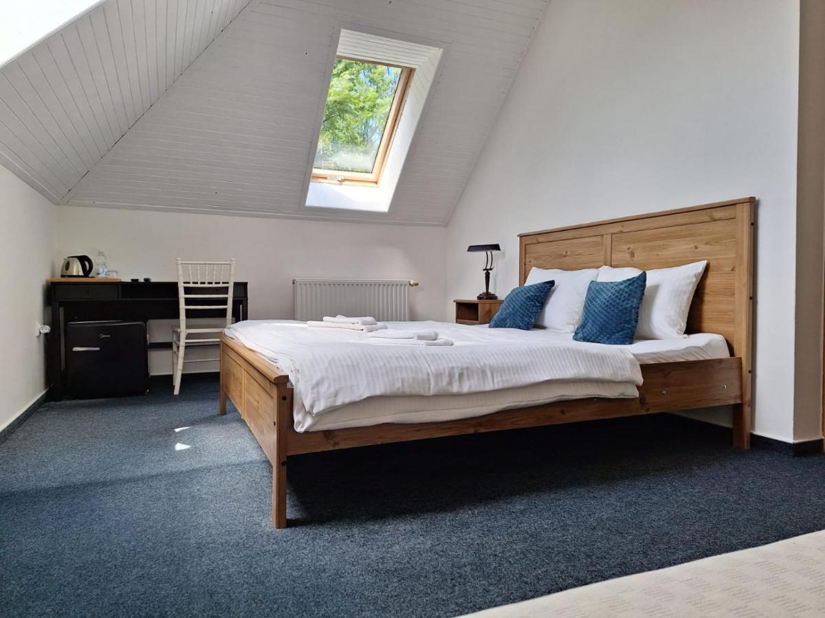 Vila Fenix B&B Ruzomberok Eksteriør billede