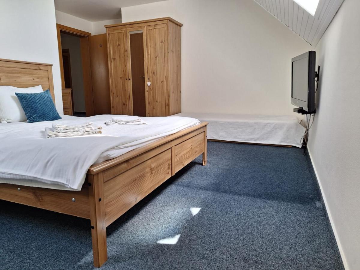 Vila Fenix B&B Ruzomberok Eksteriør billede